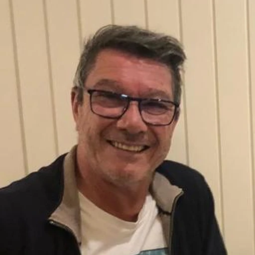 John Roberts — CEO y Fundador